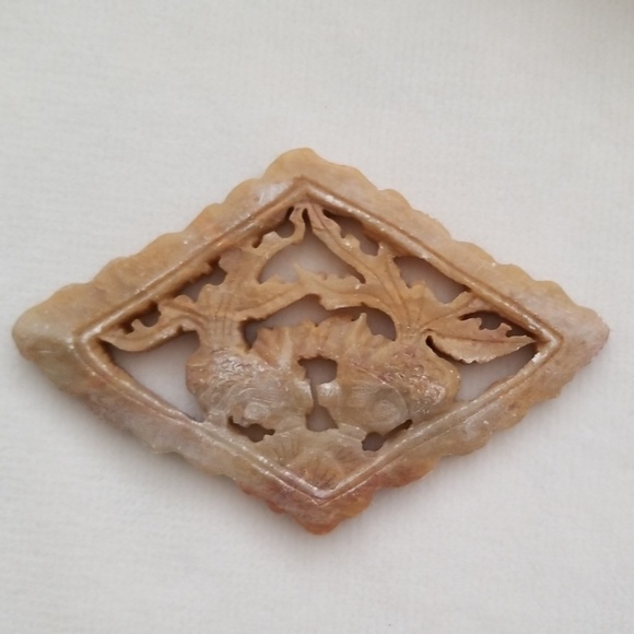 Kissing Koi Fish Hand Carved Soapstone Pendant - Picture 2 of 8